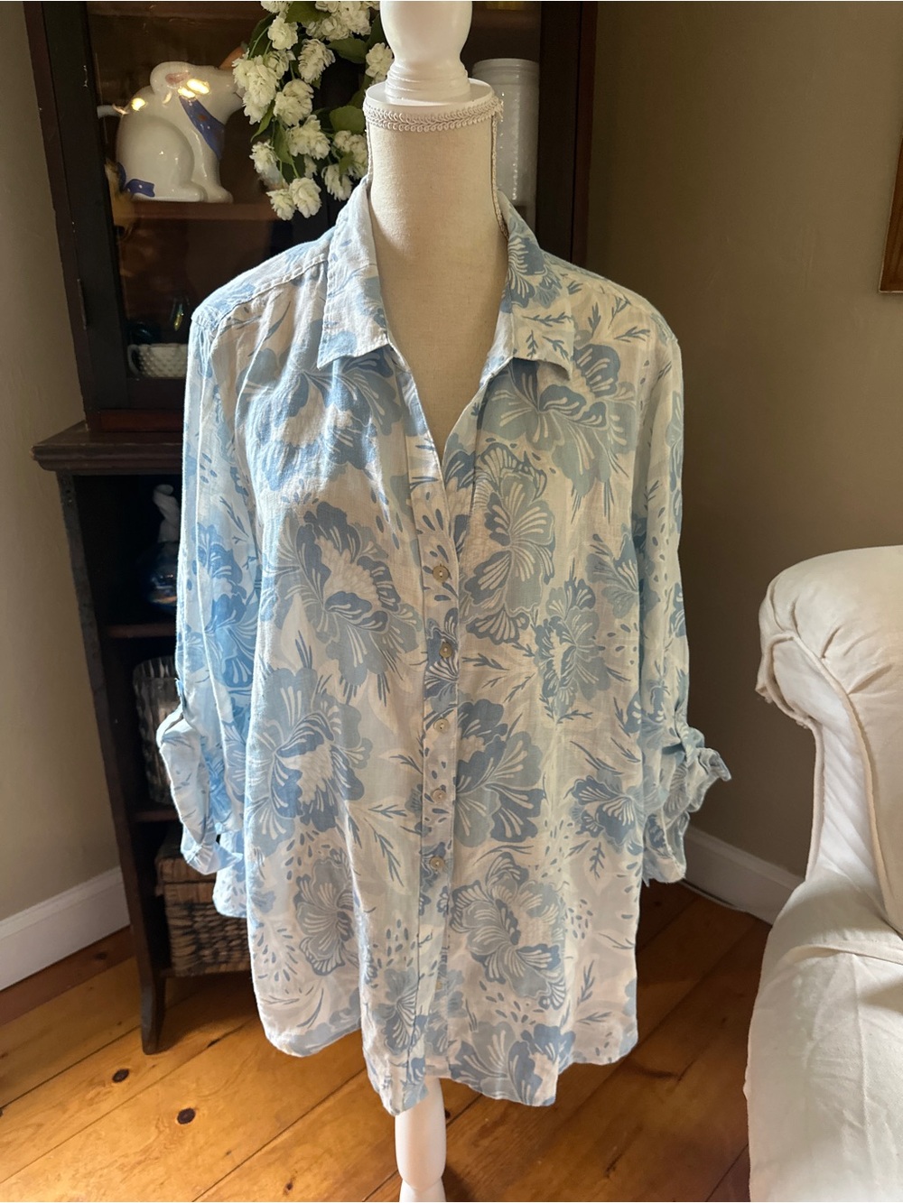 Sigrid Olsen Light Blue & White Floral Button-Front Blouse